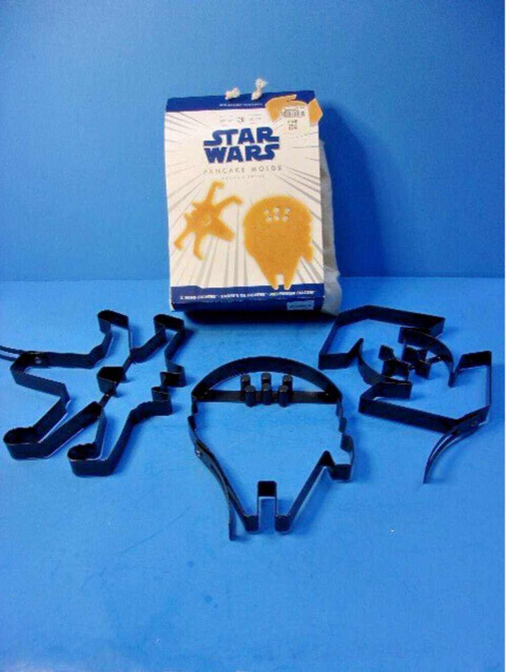 Williams Sonoma Star Wars Pancake Molds Millennium Falcon, Tie Fighter, X-Wing